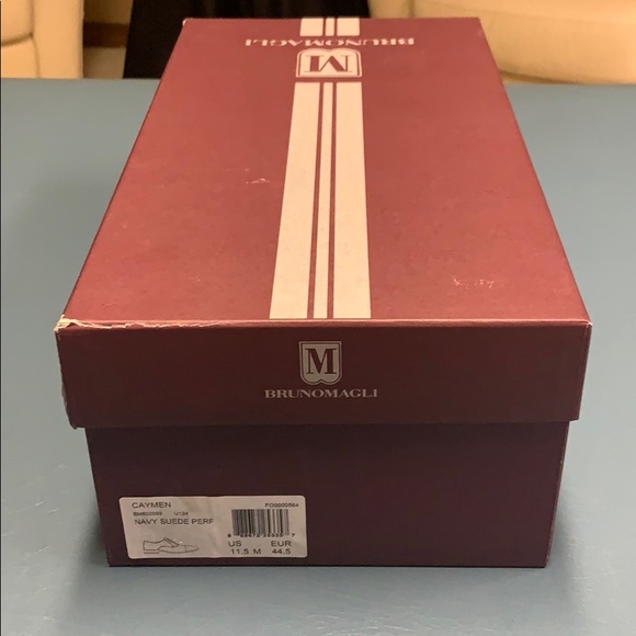 Bruno Magli Caymen Perforated - Picture 6 of 6